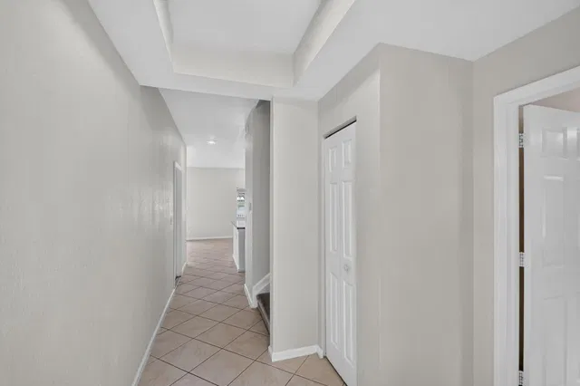 Unit 4102 photo 5