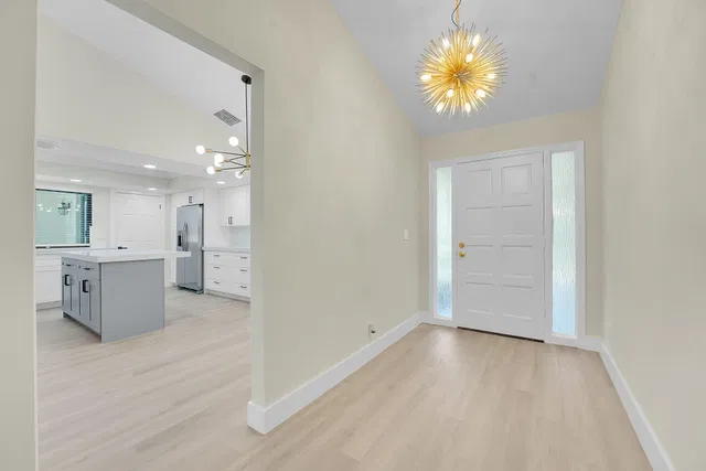  Residence photo 6