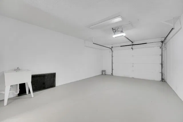  Residence photo 26