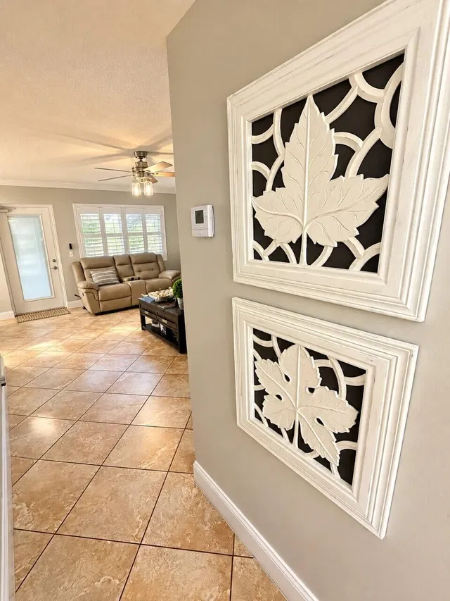 Unit 16 photo 16