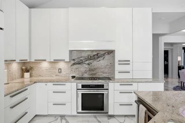 Residence photo 30