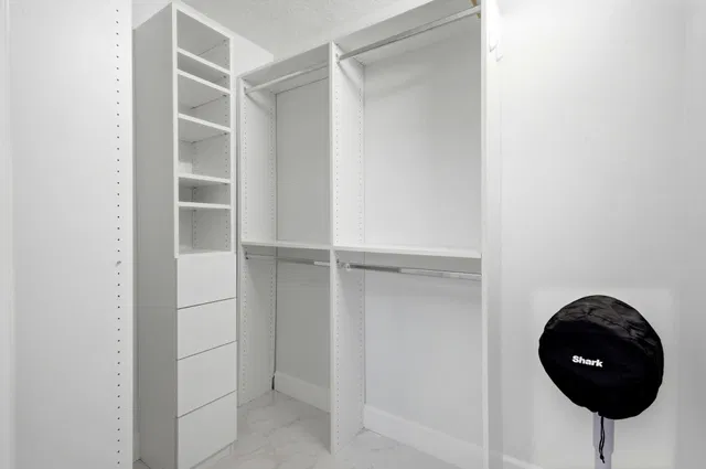 Residence photo 66