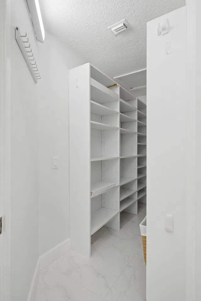 Residence photo 68