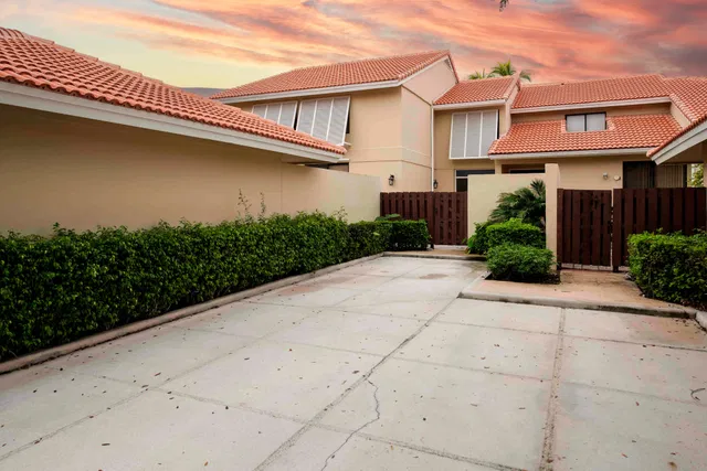 PGA National Palm Beach Gardens Residence photo 39