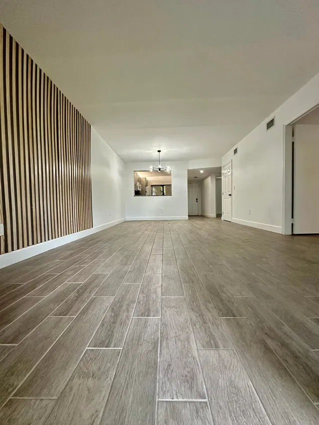 Residence photo 9
