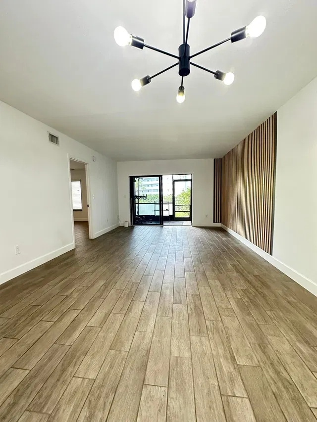 Residence photo 11