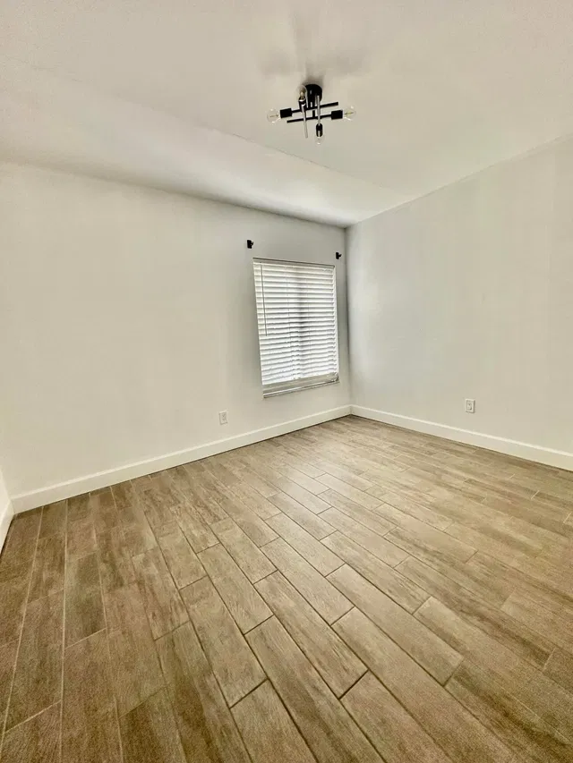 Residence photo 17