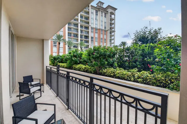 CityPlace South Tower Unit 919 photo 5