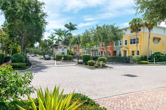 Cityside West Palm Beach Unit 2 photo 32