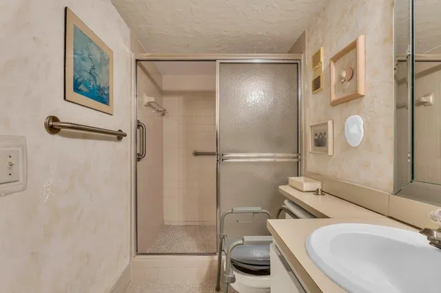  Unit 306 photo 26