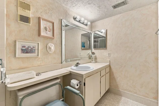  Unit 306 photo 28