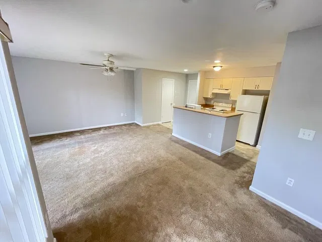  Unit 104 photo 8