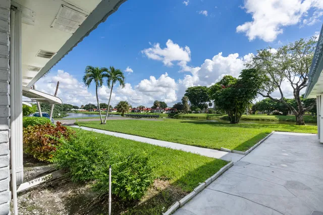 Residence photo 18