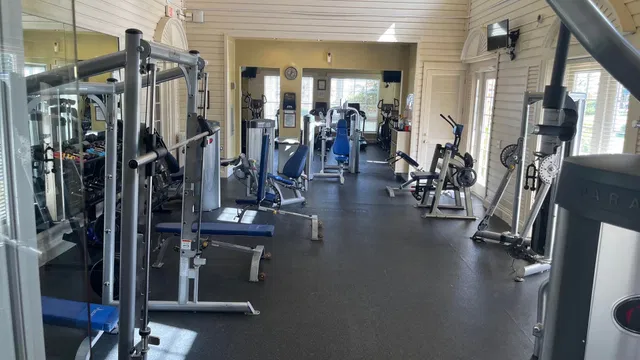 Unit 111 photo 25