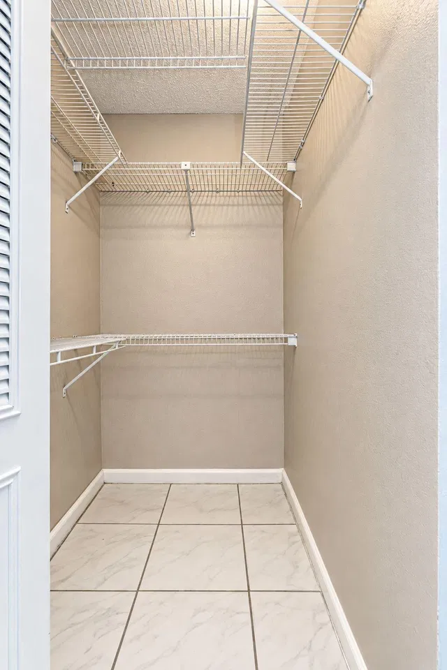  Residence photo 15