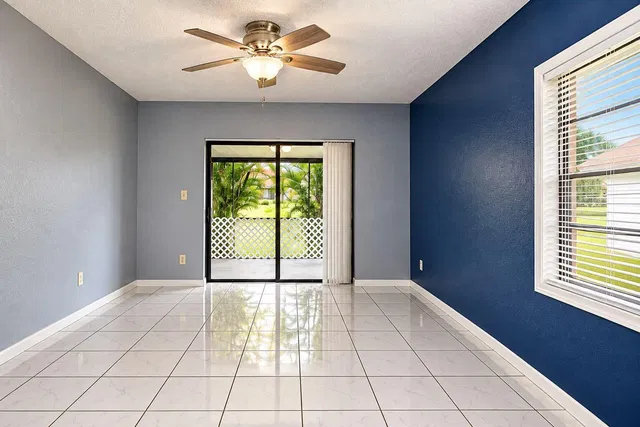  Residence photo 18