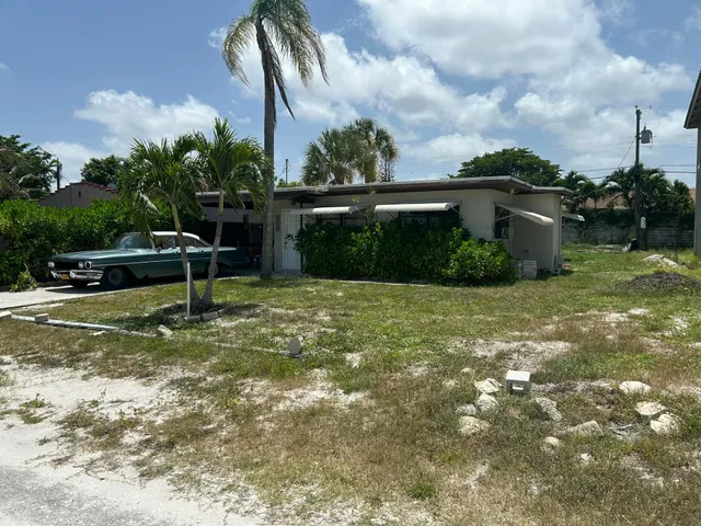 Residence photo 2