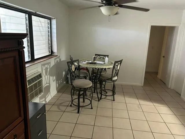 Residence photo 5