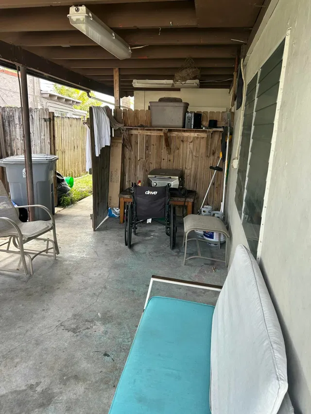 Residence photo 8