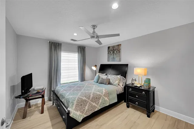  Residence photo 34