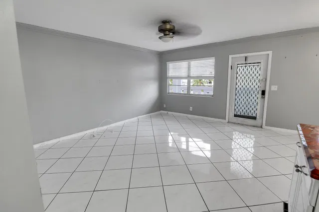 Residence photo 7