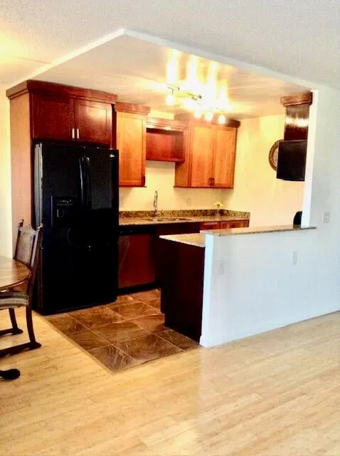 Residence photo 2