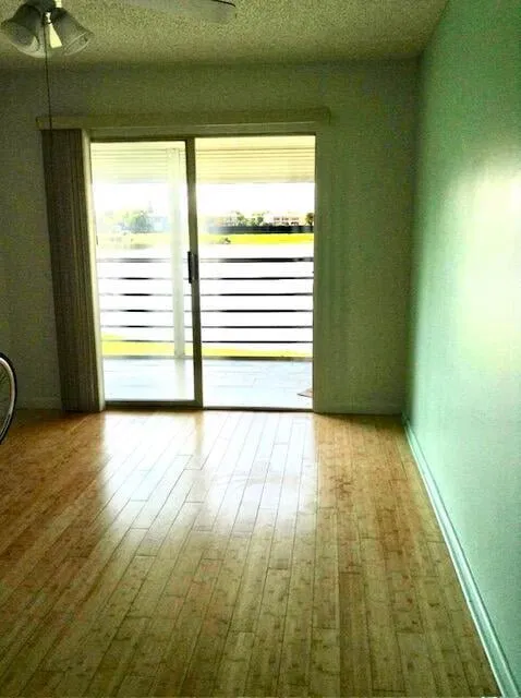 Residence photo 5