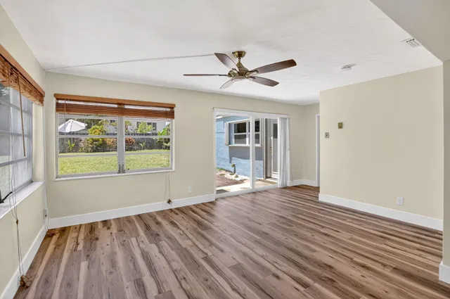 Residence photo 11