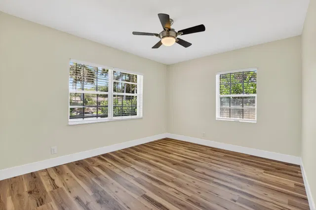 Residence photo 33