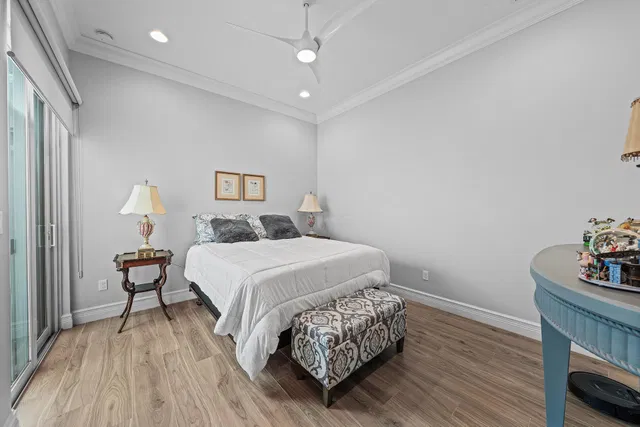 Residence photo 22