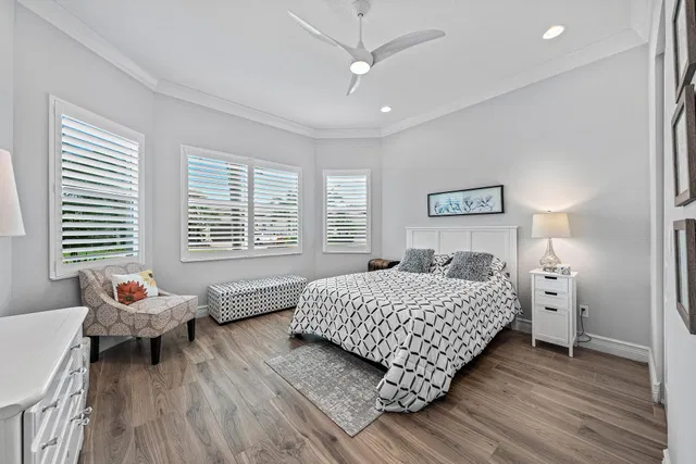 Residence photo 24