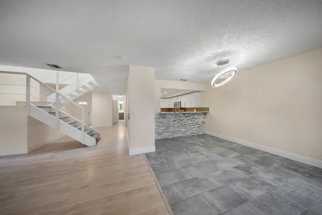 Residence photo 8