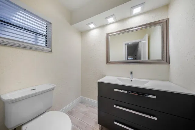 Residence photo 16