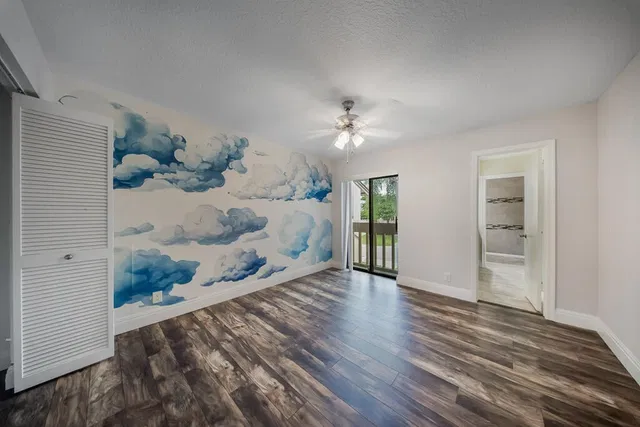 Residence photo 23