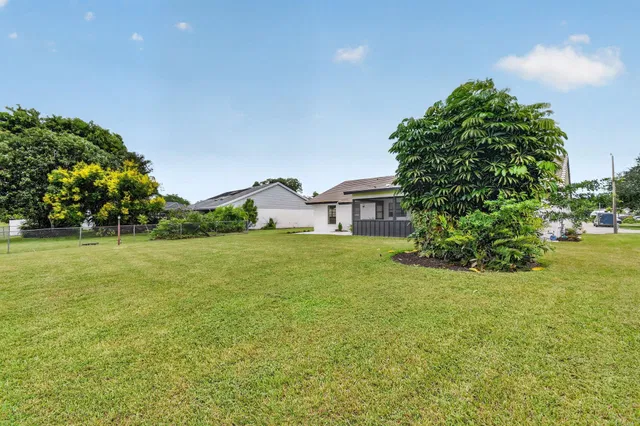 Residence photo 14