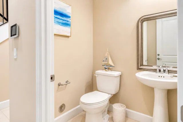 Unit 5626 photo 17