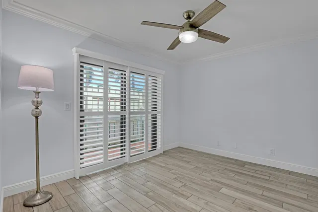  Unit 31 photo 11