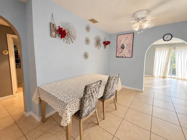 Residence photo 4