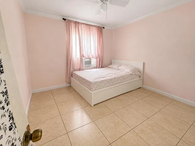 Residence photo 15