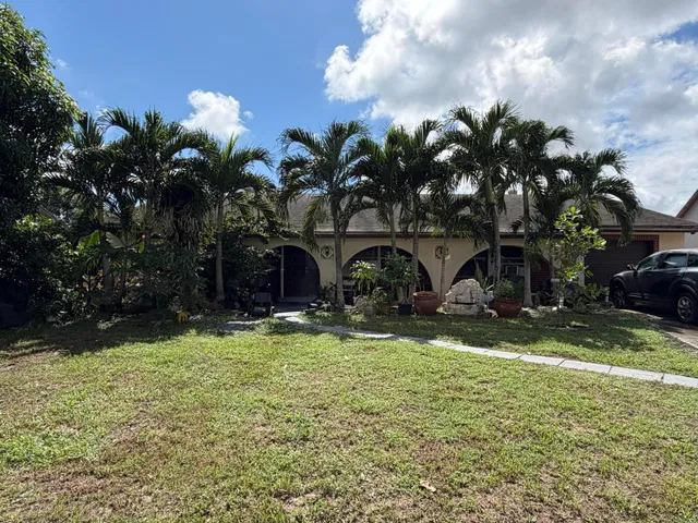 Residence photo 18