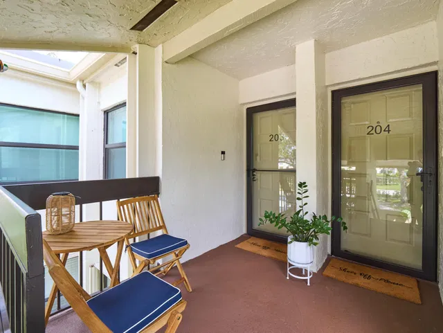 Eastpointe Country Club Unit 203 photo 4