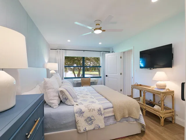 Eastpointe Country Club Unit 203 photo 14