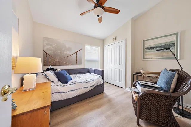 Residence photo 17