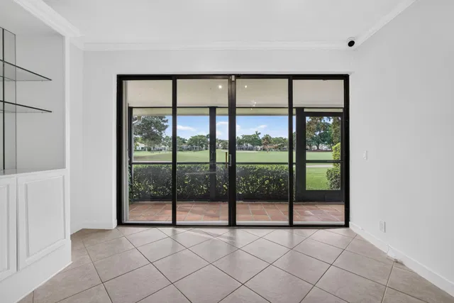 Residence photo 6