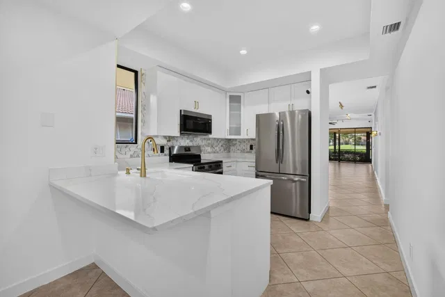 Residence photo 7