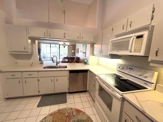 Eastpointe Country Club Unit 201 photo 8