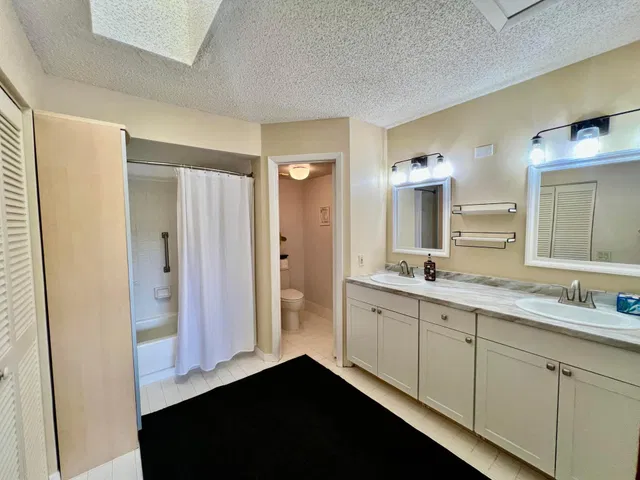 Eastpointe Country Club Unit 201 photo 17