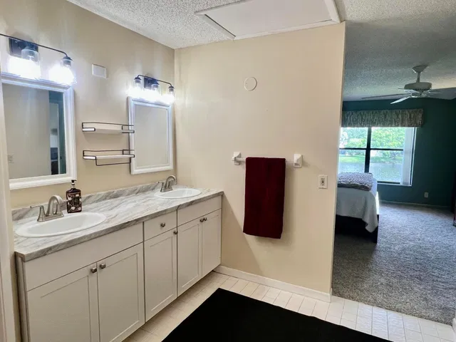 Eastpointe Country Club Unit 201 photo 19