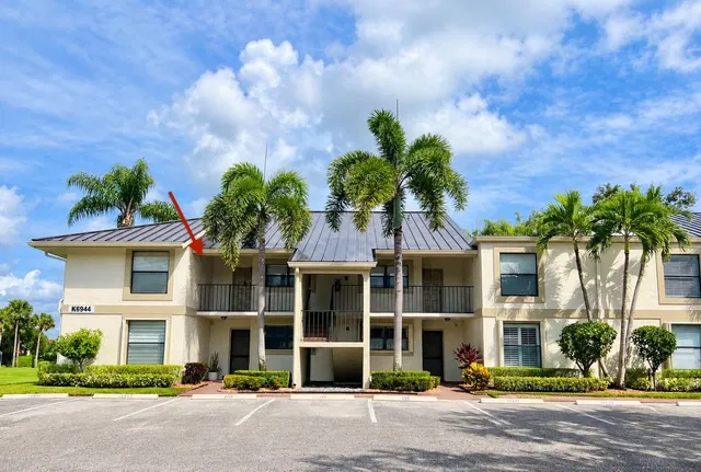 Eastpointe Country Club Unit 201 photo 25