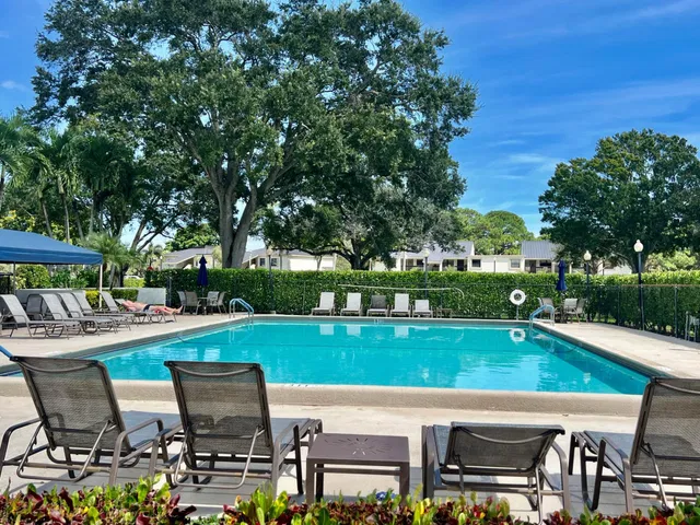 Eastpointe Country Club Unit 201 photo 39